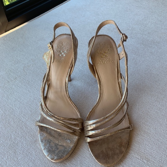 Vince Camuto sandals - Picture 2 of 5
